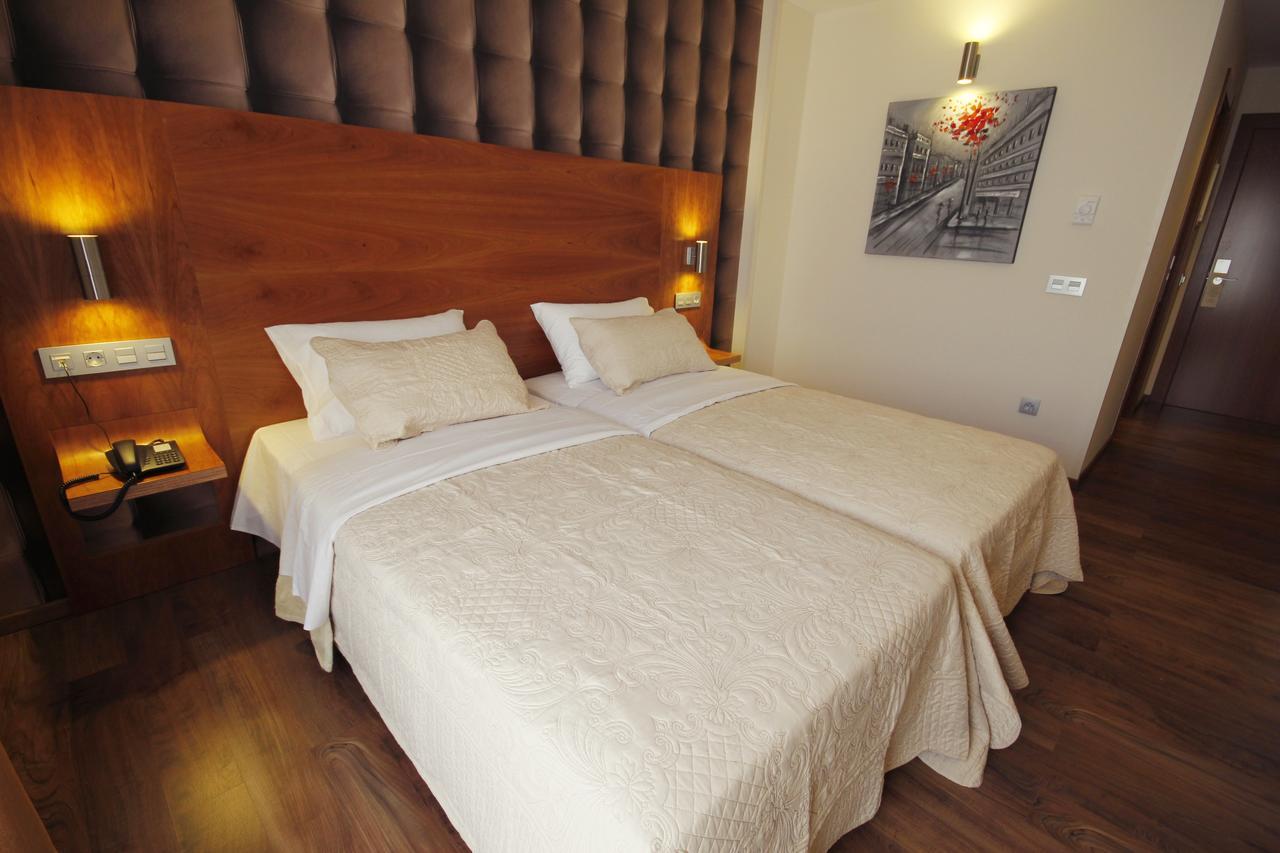 Hotel Boutique Villa Erina by Bossh Hotels - ADULTS ONLY Manilva Extérieur photo